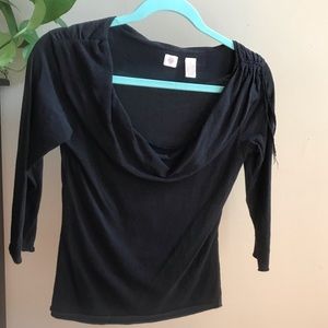 Black supersoft 3/4 shirt with cowl neck detailing
